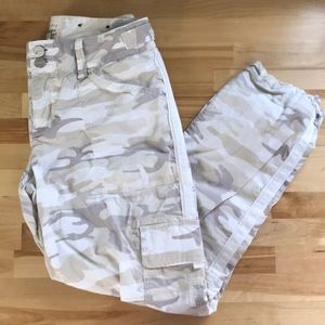 Sanctuary Light Camo 3/4 Pants